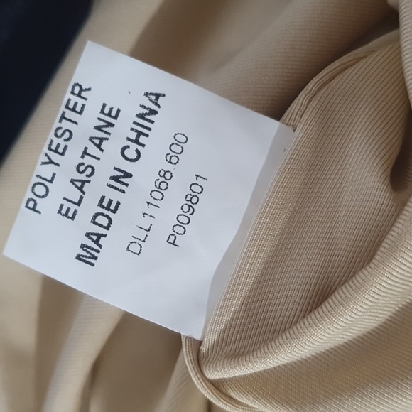 Avery Size 6 Black Strapless Striped Evening Dress - Picture 9 of 9